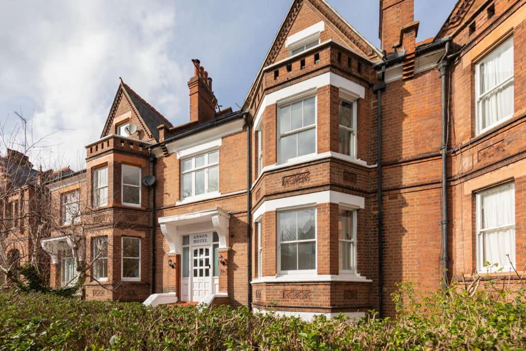 Victorian Beauty With Private Toilet And Shower Near Tube Station London Kültér fotó